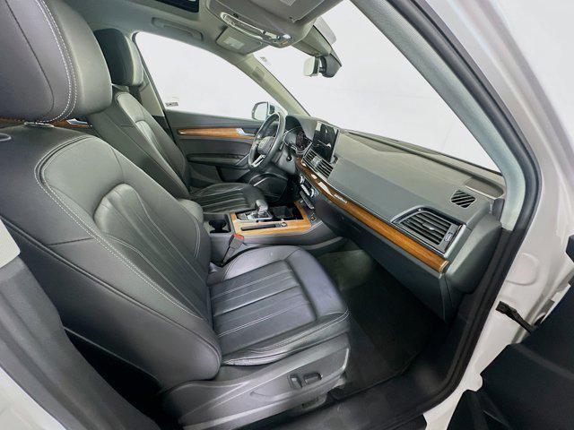 Photo of 2023 Ibis White Audi Q5