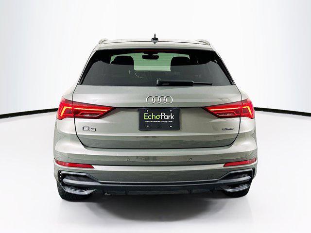 Photo of 2024 Chronos Gray Metallic Audi Q3