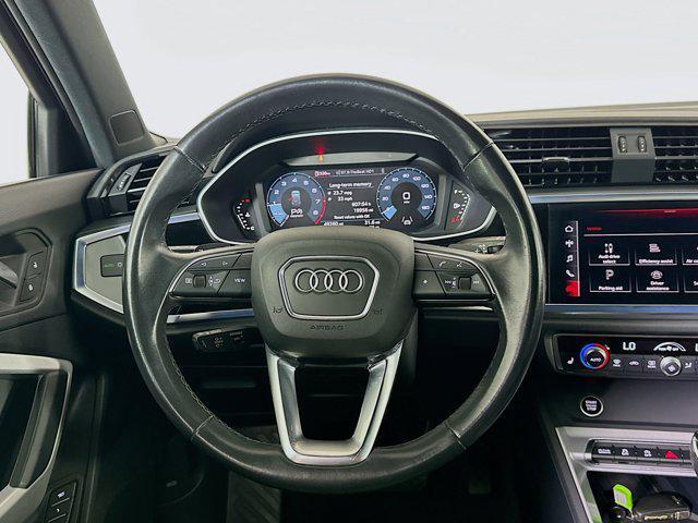 Photo of 2024 Chronos Gray Metallic Audi Q3