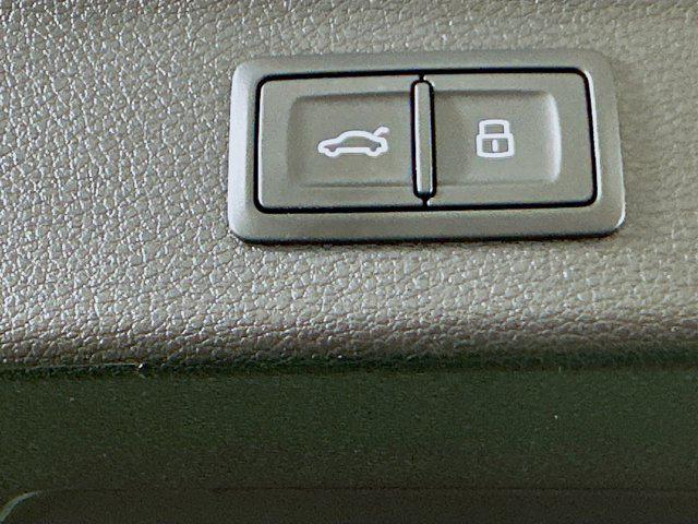 Photo of 2024 Chronos Gray Metallic Audi Q3