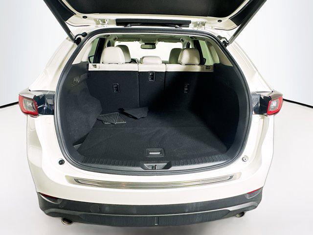 Photo of 2022 Snowflake White Pearl Mica Mazda CX-5