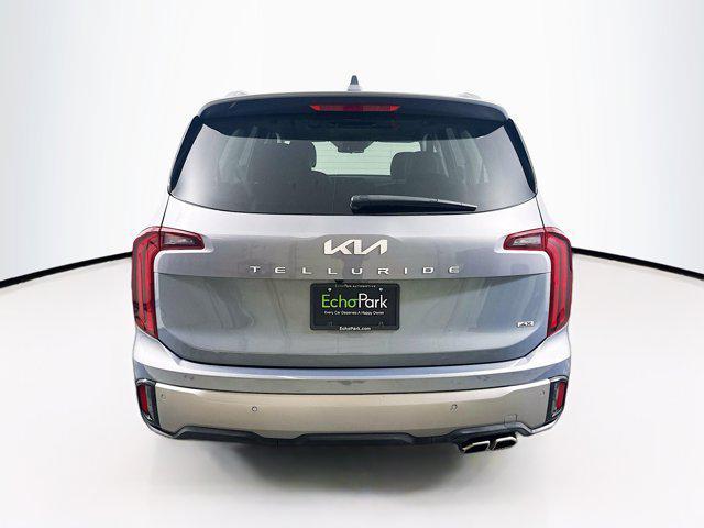 Photo of 2025 Everlasting Silver Kia Telluride