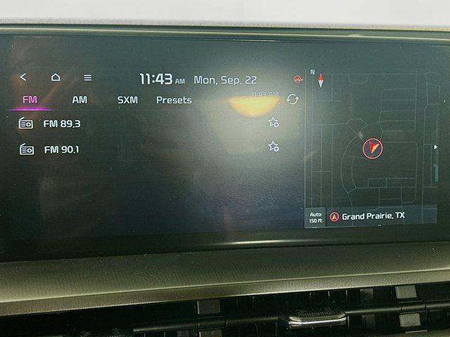 Photo of 2025 Everlasting Silver Kia Telluride
