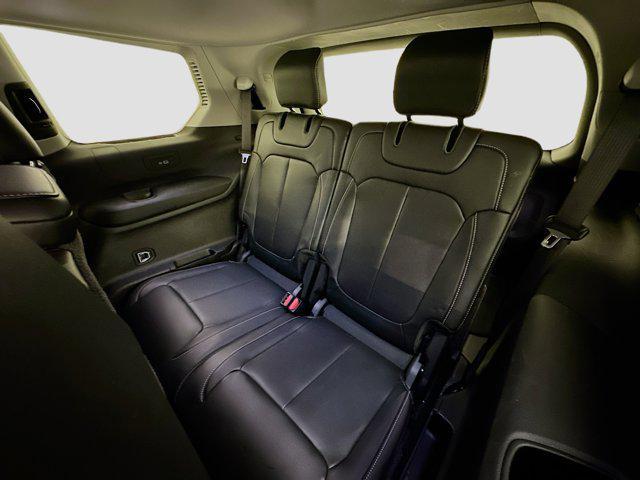 Photo of 2021 Baltic Gray Metallic Clearcoat Jeep Grand Cherokee L