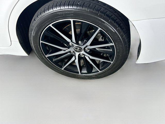 Photo of 2022 White Toyota Camry