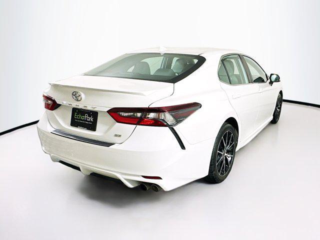 Photo of 2022 White Toyota Camry