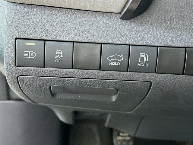 Photo of 2022 White Toyota Camry