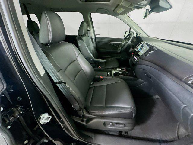 Photo of 2021 Crystal Black Pearl Honda Pilot