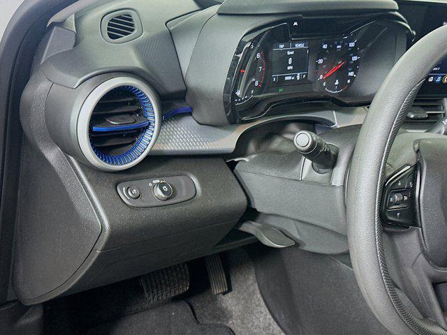 Photo of 2024 Summit White Chevrolet Trax