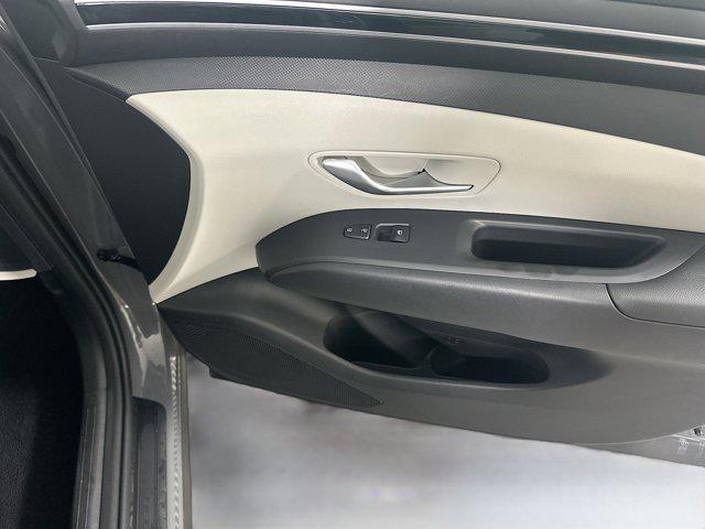 Photo of 2024 Hampton Gray Hyundai TUCSON