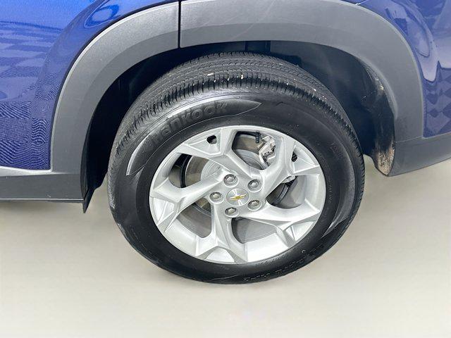 Photo of 2024 Blue Glow Metallic Chevrolet Trax