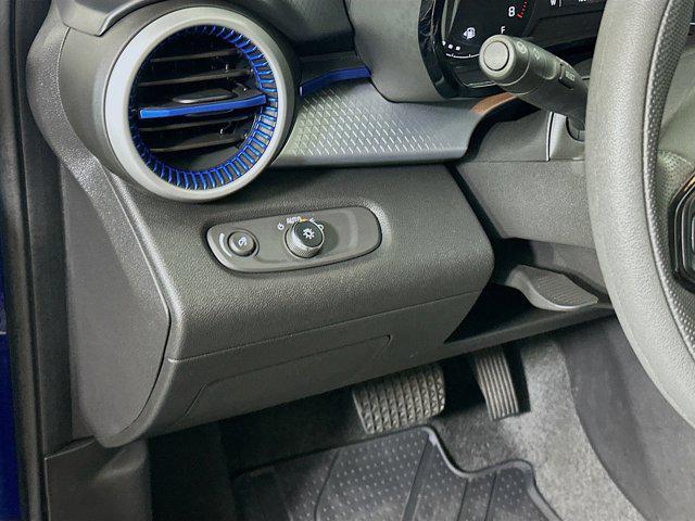 Photo of 2024 Blue Glow Metallic Chevrolet Trax