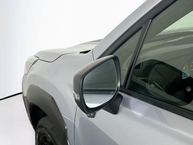 Photo of 2024 Ice Silver Metallic Subaru Forester