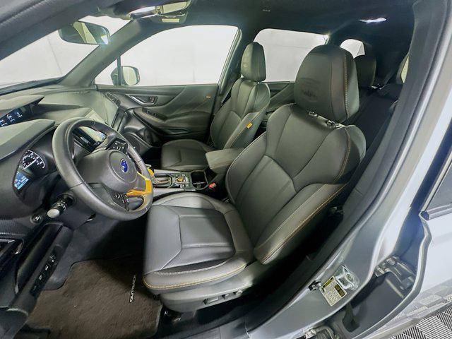 Photo of 2024 Ice Silver Metallic Subaru Forester