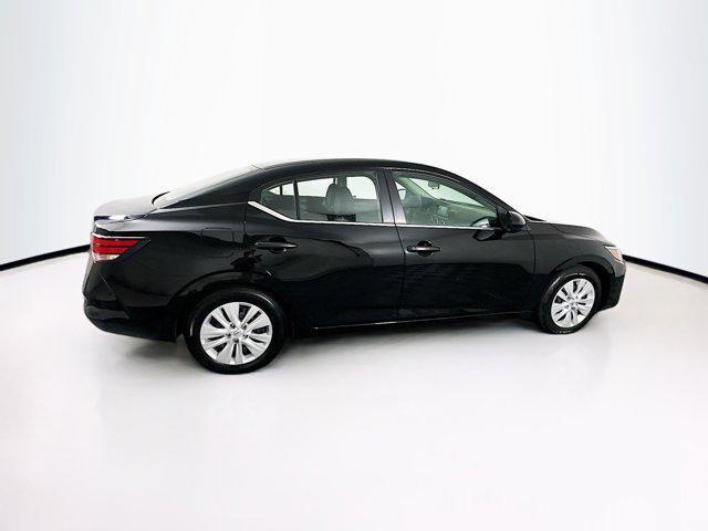 Photo of 2024 Super Black Nissan Sentra