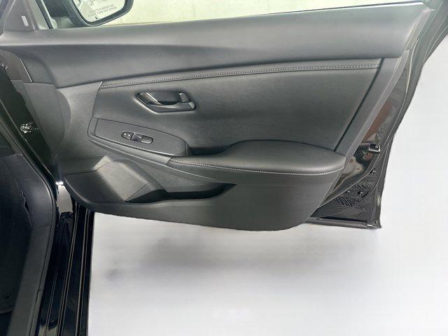 Photo of 2024 Super Black Nissan Sentra