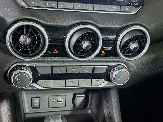 Photo of 2024 Super Black Nissan Sentra