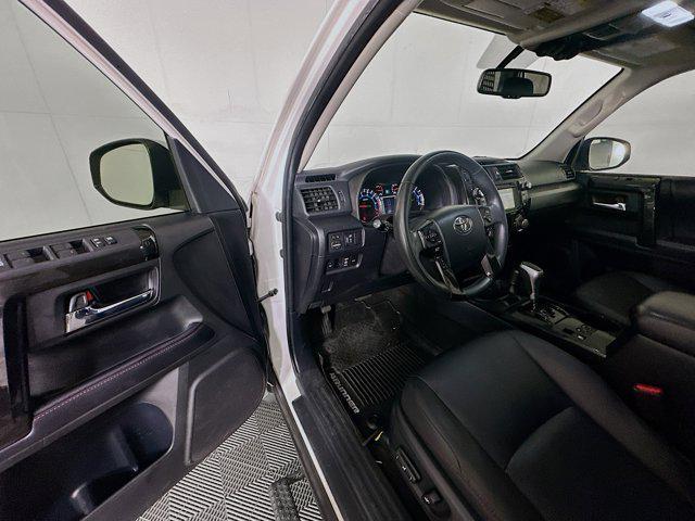 Photo of 2018 Super White Toyota 4Runner