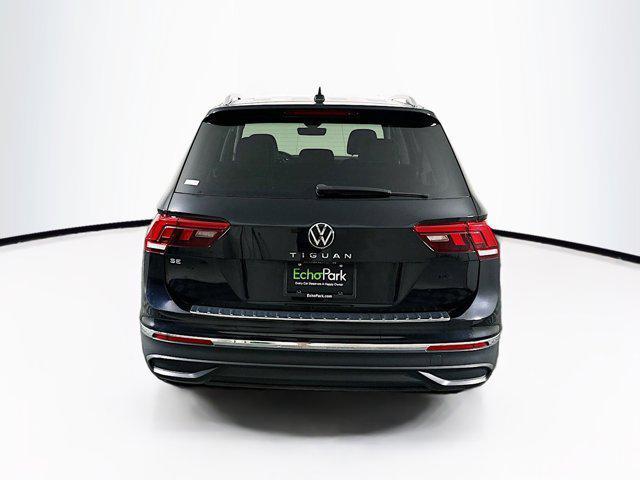 Photo of 2022 Deep Black Pearl Volkswagen Tiguan