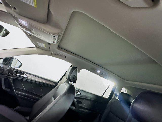Photo of 2022 Deep Black Pearl Volkswagen Tiguan