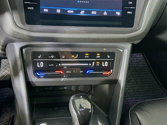Photo of 2022 Deep Black Pearl Volkswagen Tiguan