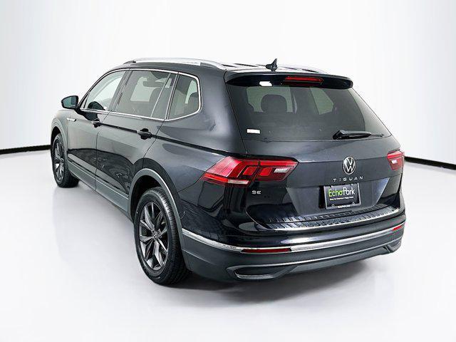Photo of 2022 Deep Black Pearl Volkswagen Tiguan