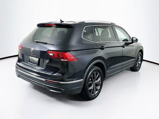 Photo of 2022 Deep Black Pearl Volkswagen Tiguan