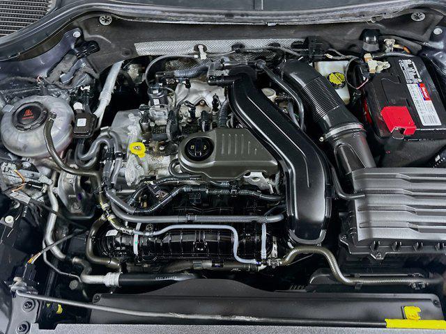 Photo of 2022 Platinum Gray Metallic Volkswagen Taos