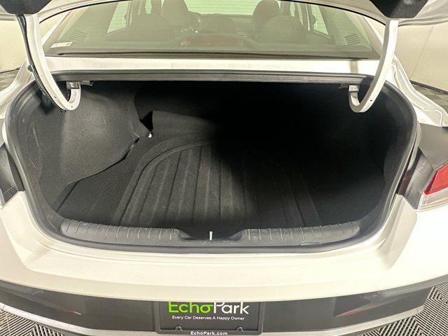 Photo of 2024 Serenity White Hyundai ELANTRA