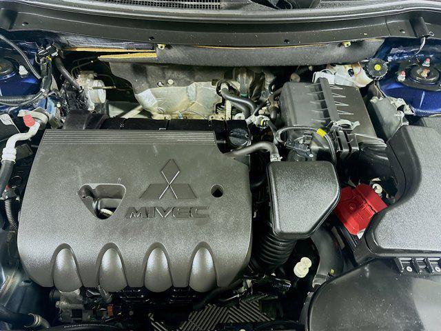 Photo of 2018 Cosmic Blue Metallic Mitsubishi Outlander