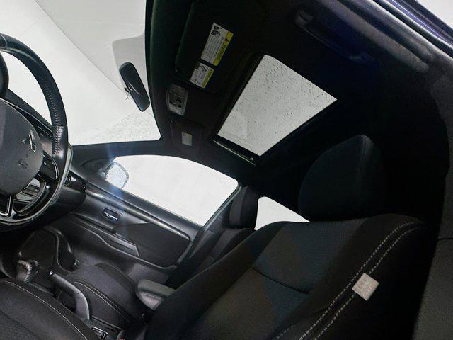 Photo of 2018 Cosmic Blue Metallic Mitsubishi Outlander