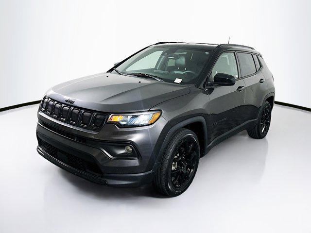 Photo of 2022 Granite Crystal Metallic Clearcoat Jeep Compass