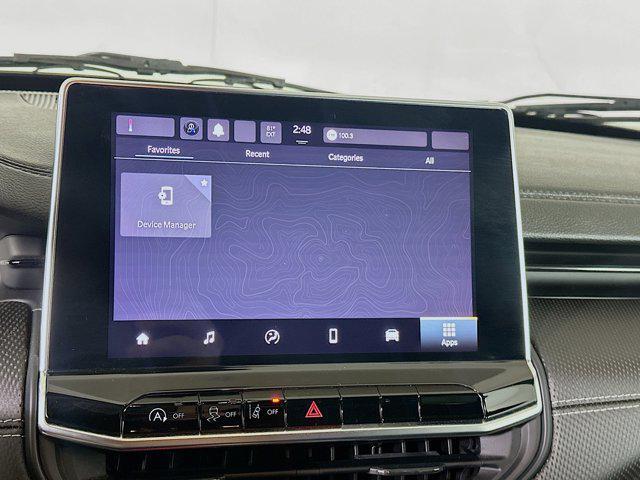 Photo of 2022 Granite Crystal Metallic Clearcoat Jeep Compass