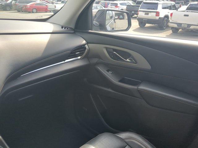 Photo of 2021 Mosaic Black Metallic Chevrolet Traverse