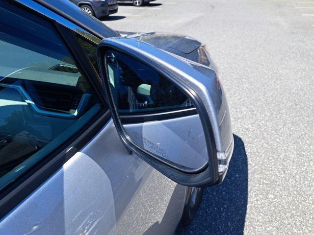 Photo of 2022 Silver Sky Metallic Toyota RAV4 Hybrid