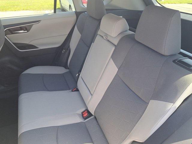 Photo of 2022 Silver Sky Metallic Toyota RAV4 Hybrid