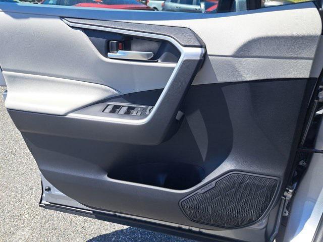 Photo of 2022 Silver Sky Metallic Toyota RAV4 Hybrid