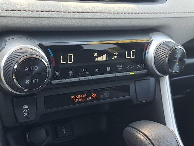 Photo of 2022 Silver Sky Metallic Toyota RAV4 Hybrid