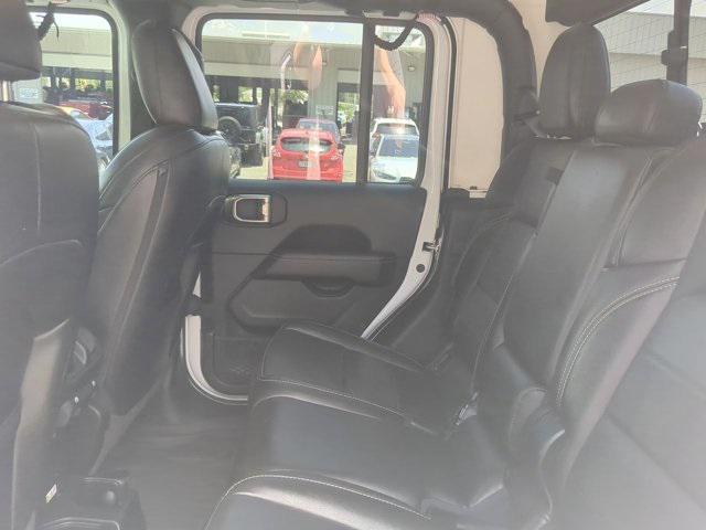 Photo of 2021 Bright White Clearcoat Jeep Gladiator
