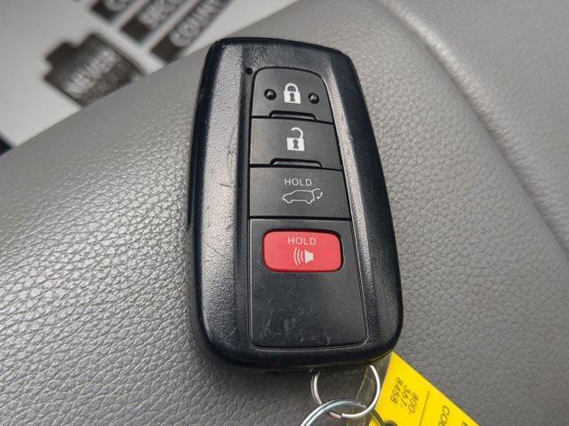 Photo of 2023 Ruby Toyota Highlander