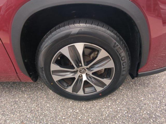 Photo of 2023 Ruby Toyota Highlander