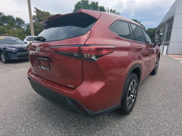 Photo of 2023 Ruby Toyota Highlander