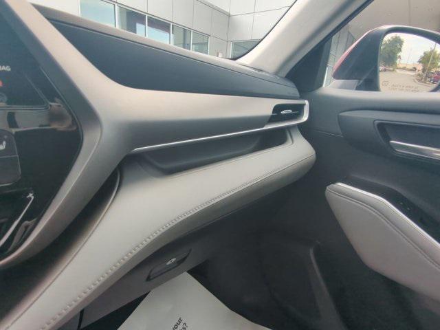 Photo of 2023 Ruby Toyota Highlander
