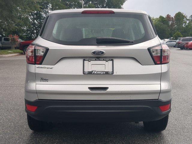 Photo of 2017 Ingot Silver Ford Escape
