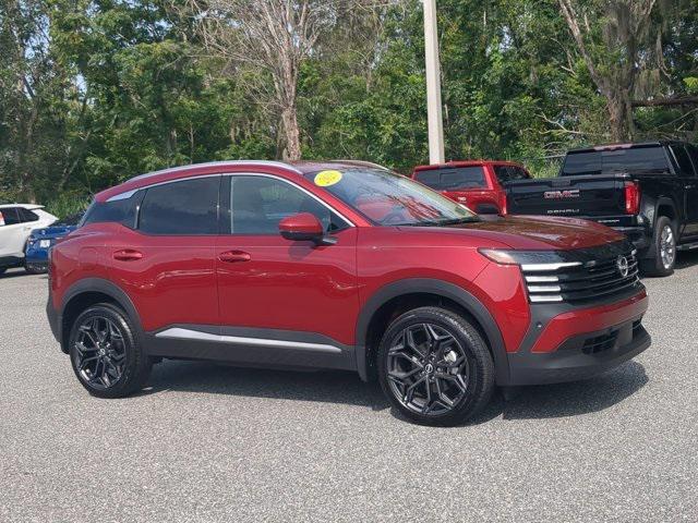 Photo of 2025 Scarlet Ember Tintcoat Nissan Kicks
