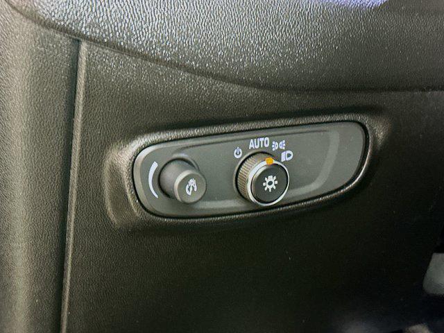Photo of 2020 Nightfall Gray Metallic Chevrolet Equinox