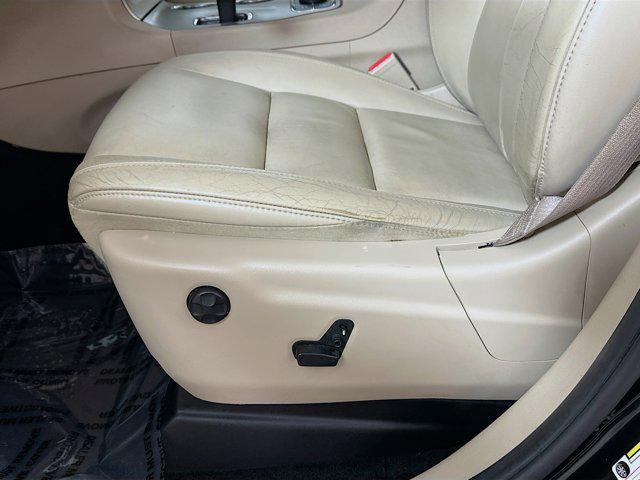 Photo of 2014 Black Forest Green Pearlcoat Jeep Grand Cherokee