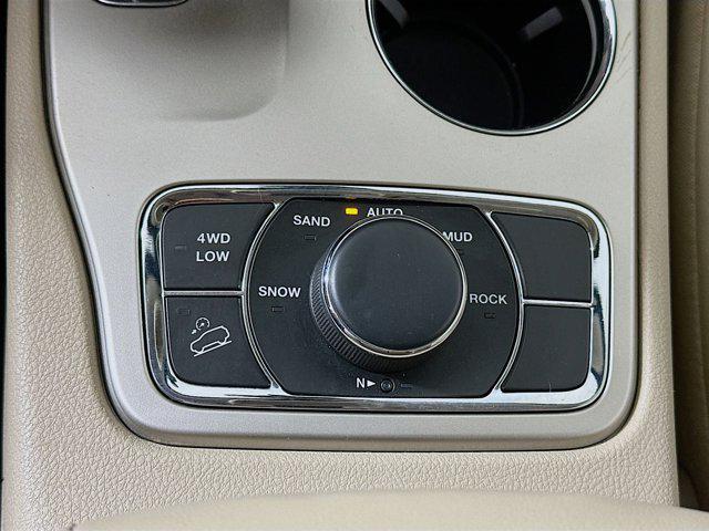 Photo of 2014 Black Forest Green Pearlcoat Jeep Grand Cherokee