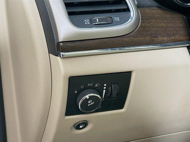 Photo of 2014 Black Forest Green Pearlcoat Jeep Grand Cherokee
