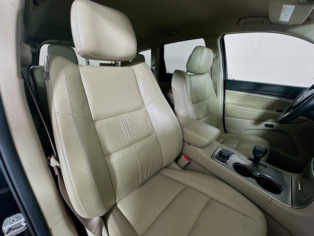 Photo of 2014 Black Forest Green Pearlcoat Jeep Grand Cherokee